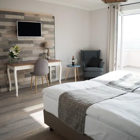 Hotel Trautwein - Winzerhotel Am La Roche Flonheim