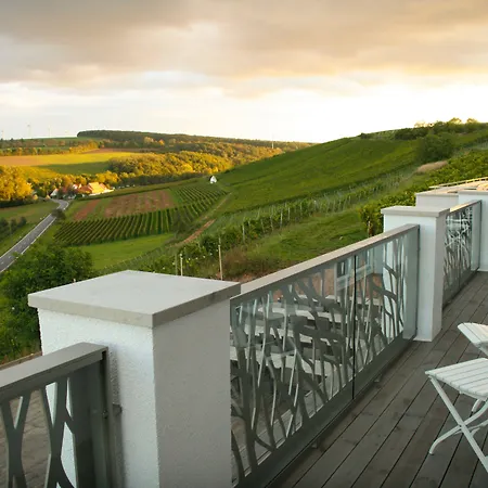 Trautwein - Winzerhotel Am La Roche 3*