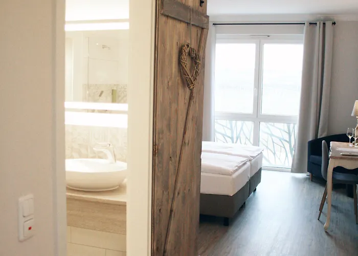 מלון Trautwein - Winzerhotel Am La Roche פלונהיים