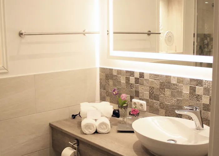 Trautwein - Winzerhotel Am La Roche מלון 3*