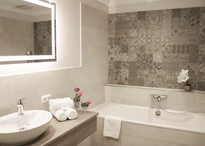 Trautwein - Winzerhotel Am La Roche פלונהיים